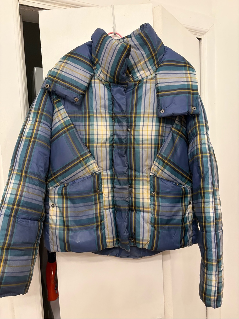 American Eagle Outfitters Blue and Green Plaid Puffer Jacket